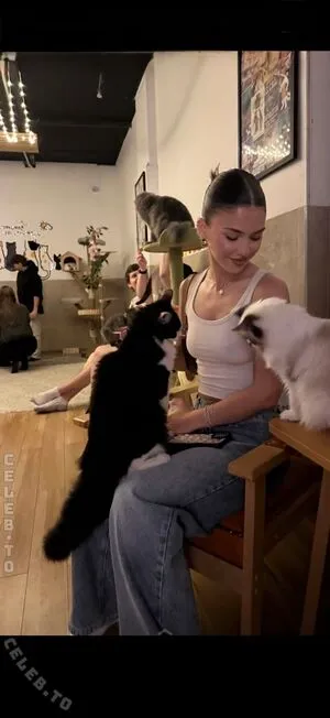 Leah Halton OnlyFans Leaked Free Thumbnail Picture - #m1mJZBxNc9