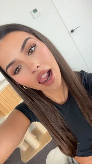 Leah Halton OnlyFans Leaked Free Thumbnail Picture - #oifRU4n3uL