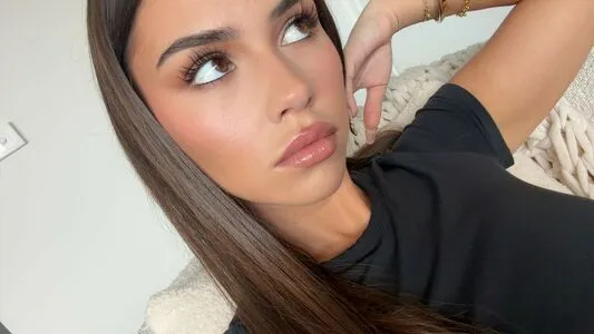 Leah Halton OnlyFans Leaked Free Thumbnail Picture - #tShQL2W7f0