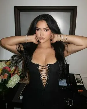 Leah Kateb OnlyFans Leaked Free Thumbnail Picture - #9qdyZTu3IH