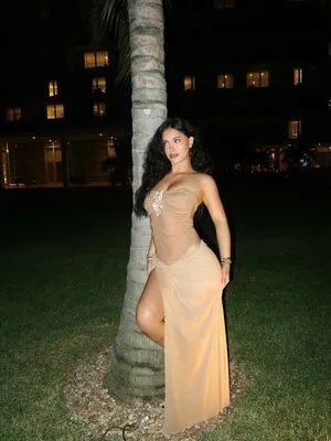 Leah Kateb OnlyFans Leaked Free Thumbnail Picture - #t0Cv3rQifY