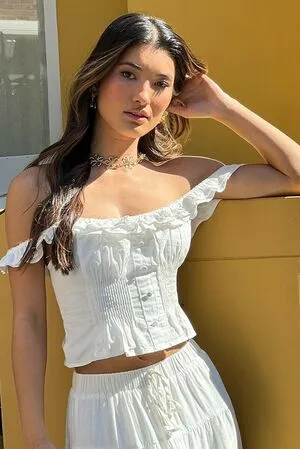 Leah Perkins & Mimi Perkins OnlyFans Leaked Free Thumbnail Picture - #DGHMiU8tZ4