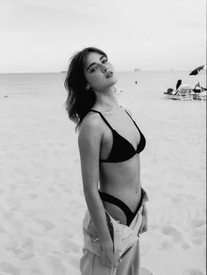 Leah Rose OnlyFans Leaked Free Thumbnail Picture - #5AtJixlsR1