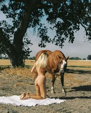 Leah Rose OnlyFans Leaked Free Thumbnail Picture - #X9wp46KNn3