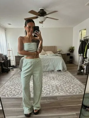 Leah Sharp OnlyFans Leaked Free Thumbnail Picture - #ElupY1c3zG