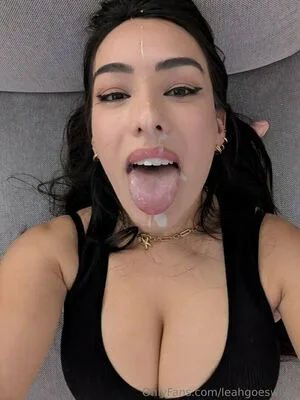 Leah Wilde OnlyFans Leaked Free Thumbnail Picture - #HhBayU3Q31