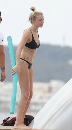 Leah Williamson OnlyFans Leaked Free Thumbnail Picture - #r5vRmNuEnF