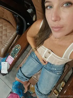 Leahdavisonme OnlyFans Leaked Free Thumbnail Picture - #DMPr0t80Ld