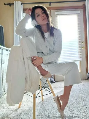Leahdavisonme OnlyFans Leaked Free Thumbnail Picture - #tudSH0q1bq