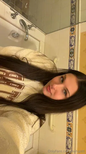 Leahgotti OnlyFans Leaked Free Thumbnail Picture - #iUeND38afy