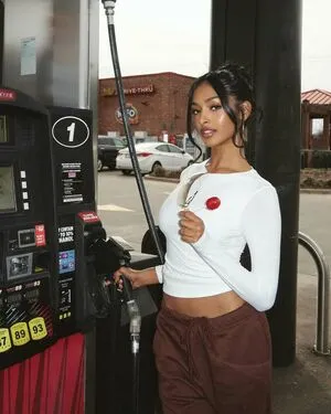 Leahhalton OnlyFans Leaked Free Thumbnail Picture - #4d7ctToGcu