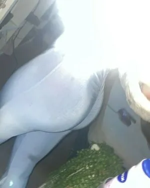 Leahhenden1 OnlyFans Leaked Free Thumbnail Picture - #8b3ZziQ7Y4