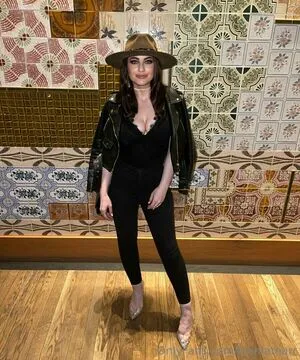 Leahlamarr OnlyFans Leaked Free Thumbnail Picture - #asrn7tqAlF