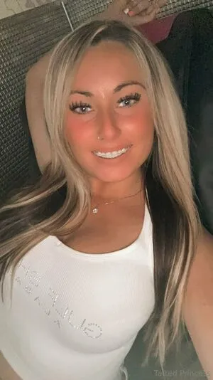 Leahsimpson12 OnlyFans Leaked Free Thumbnail Picture - #8dYMJFOqGL