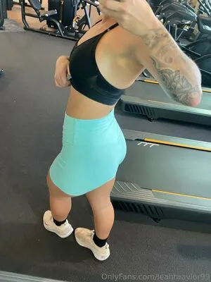 Leahtaaylor99 OnlyFans Leaked Free Thumbnail Picture - #5pCmS54X3W