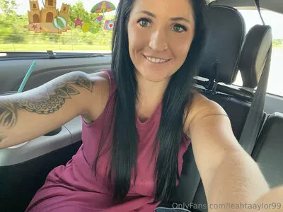 Leahtaaylor99 OnlyFans Leaked Free Thumbnail Picture - #xuLKrxV69g