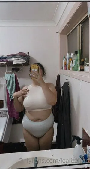 Lealizzfree OnlyFans Leaked Free Thumbnail Picture - #KxWqUsK9e6