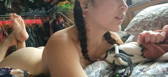 Lealone OnlyFans Leaked Free Thumbnail Picture - #4gv03X2WCL