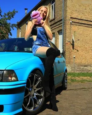 Lealyferra Lea Ly OnlyFans Leaked Free Thumbnail Picture - #64iCv3Mwyy