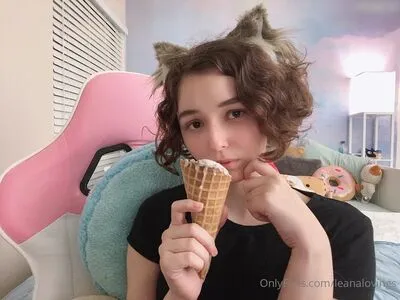 Leana Lovings OnlyFans Leaked Free Thumbnail Picture - #kkAzAwcfKO