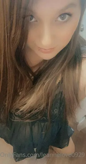 Leannelove1992 OnlyFans Leaked Free Thumbnail Picture - #97TNzTx6ou
