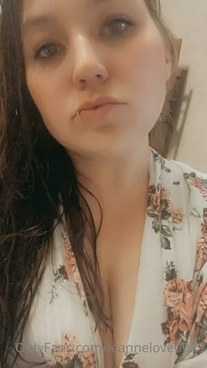 Leannelove1992 OnlyFans Leaked Free Thumbnail Picture - #Ch9grah4vJ