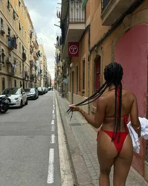 Leareynafaria OnlyFans Leaked Free Thumbnail Picture - #LaRbRMnzFd