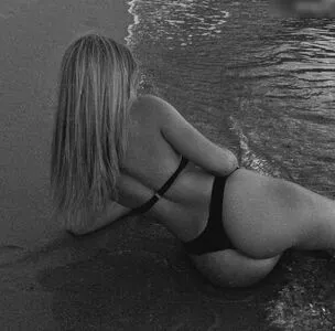 Leasophie Official98 OnlyFans Leaked Free Thumbnail Picture - #eVe4RxjZah