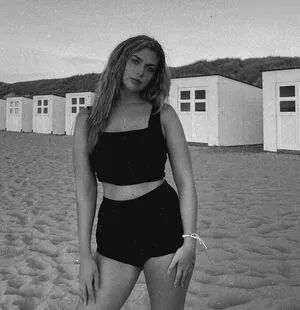 Leasophie Official98 OnlyFans Leaked Free Thumbnail Picture - #xiFaaMy5rh