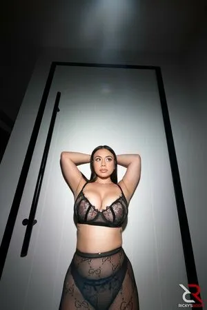 Leave The High Heels On OnlyFans Leaked Free Thumbnail Picture - #qlfCAmJbCf