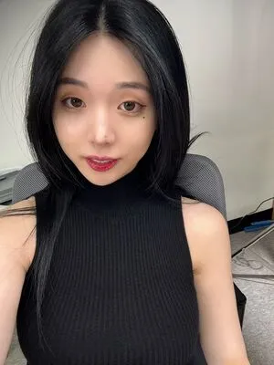 Lee Yeonwoo OnlyFans Leaked Free Thumbnail Picture - #1ll1Jhe8Ib