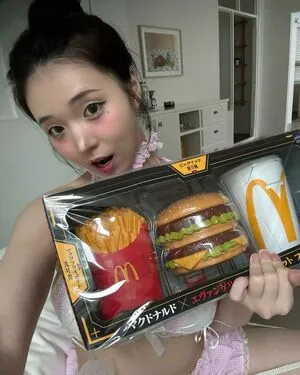 Lee Yeonwoo OnlyFans Leaked Free Thumbnail Picture - #BaF0TDvvGe