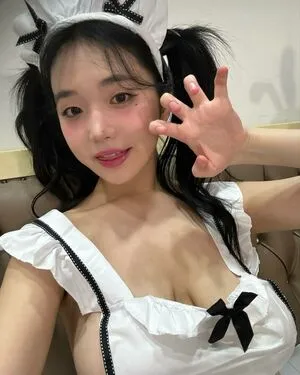 Lee Yeonwoo OnlyFans Leaked Free Thumbnail Picture - #C2zD4PkM80