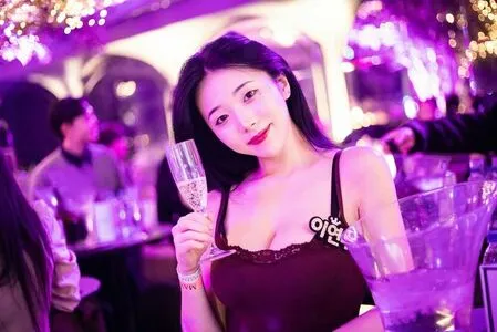 Lee Yeonwoo OnlyFans Leaked Free Thumbnail Picture - #M9UByS47co