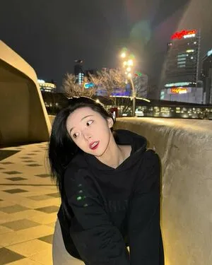 Lee Yeonwoo OnlyFans Leaked Free Thumbnail Picture - #jv8d6KuVFw