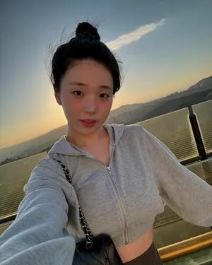 Lee Yeonwoo OnlyFans Leaked Free Thumbnail Picture - #kzRu49n7m6
