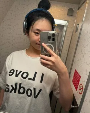Lee Yeonwoo OnlyFans Leaked Free Thumbnail Picture - #wN9KghCoEF
