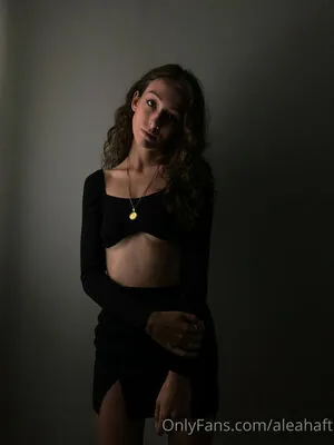 Leeaof OnlyFans Leaked Free Thumbnail Picture - #4iEo4lpNnc