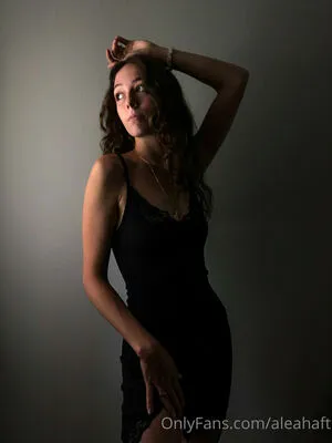 Leeaof OnlyFans Leaked Free Thumbnail Picture - #ov5Rgr2q3f