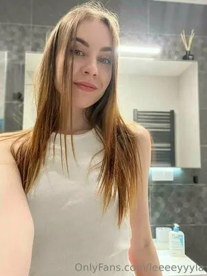 Leeeeyyyla OnlyFans Leaked Free Thumbnail Picture - #TJhAZivic4