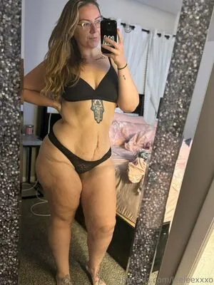 Leeleexxxo OnlyFans Leaked Free Thumbnail Picture - #0a4nVsBh2l