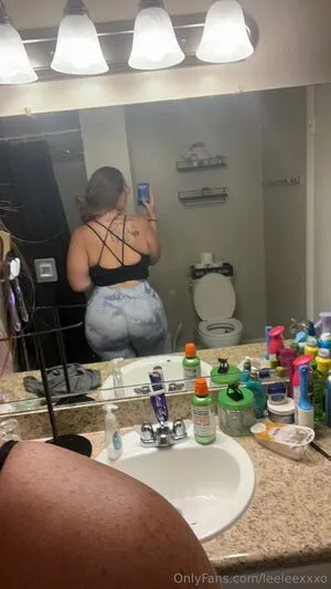 Leeleexxxo OnlyFans Leaked Free Thumbnail Picture - #YGAUfGnh2F