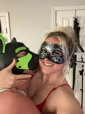 Leena The Switch OnlyFans Leaked Free Thumbnail Picture - #uzixITRob5