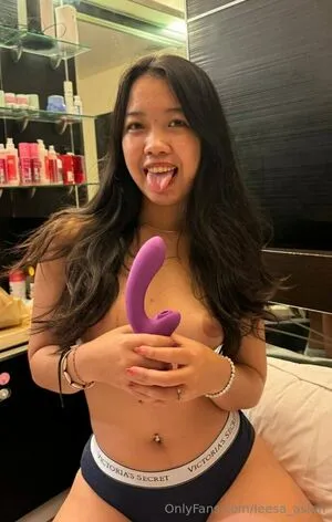 Leesa Asian OnlyFans Leaked Free Thumbnail Picture - #7CbXRCYUgt