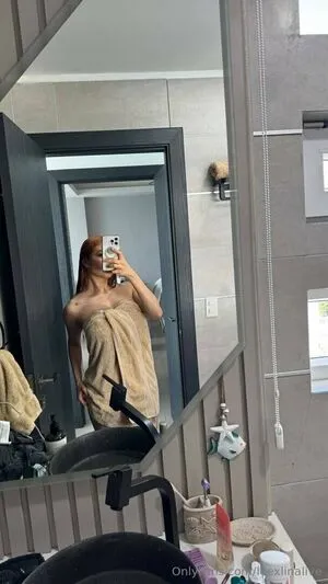 Leexlinalive OnlyFans Leaked Free Thumbnail Picture - #wm9GCuQ9QM