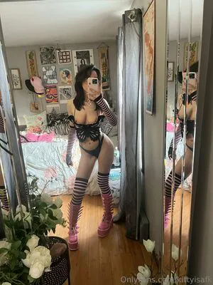 Leez OnlyFans Leaked Free Thumbnail Picture - #UcVNc8nrdn