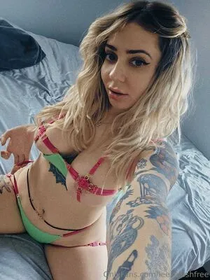 Leezalushfree OnlyFans Leaked Free Thumbnail Picture - #4ACVnFelol