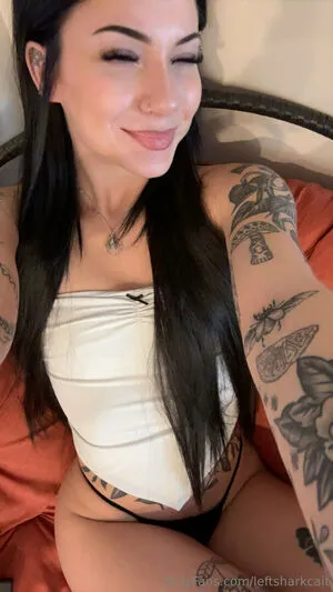 Leftsharkcait OnlyFans Leaked Free Thumbnail Picture - #8bZGFBDNs1