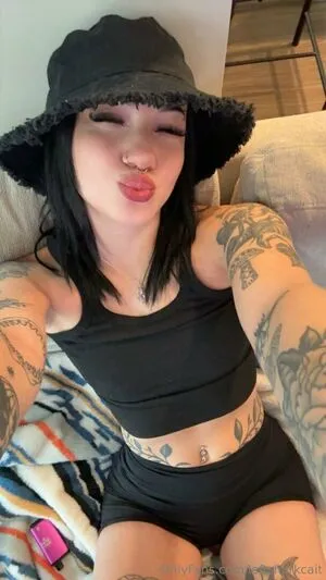Leftsharkcait OnlyFans Leaked Free Thumbnail Picture - #FQOiBQ4okE