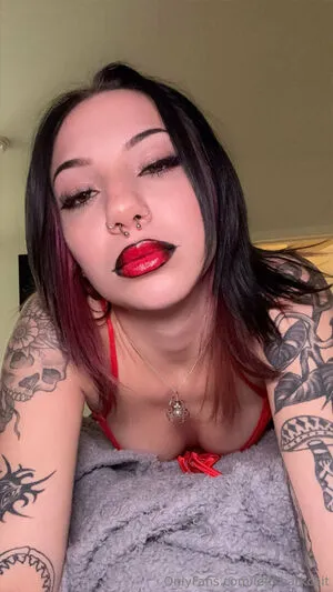 Leftsharkcait OnlyFans Leaked Free Thumbnail Picture - #HyNwhEF8GO